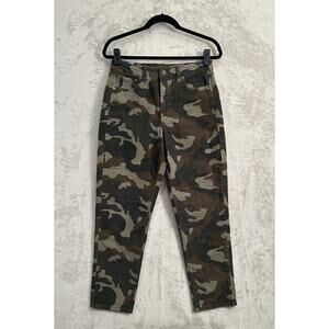 American Eagle Camouflage Stretch Corduroy Mom Ankle Pants Army Military Camo